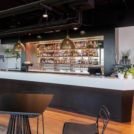 Rydges Pit Lane Hotel Тейлъм Бенд Екстериор снимка
