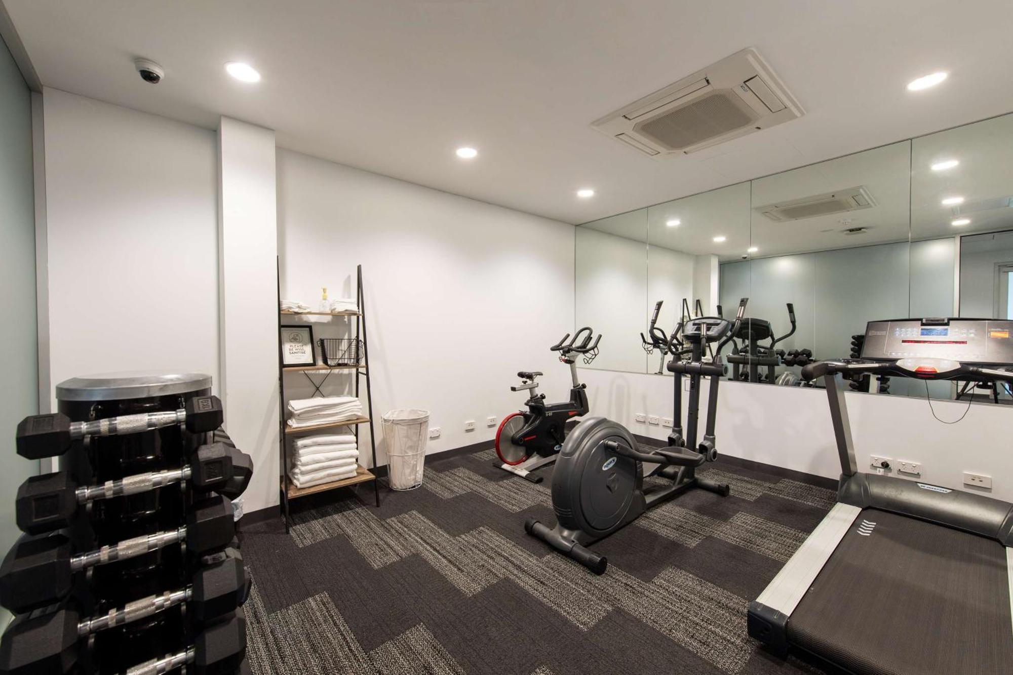 Rydges Pit Lane Hotel Тейлъм Бенд Екстериор снимка