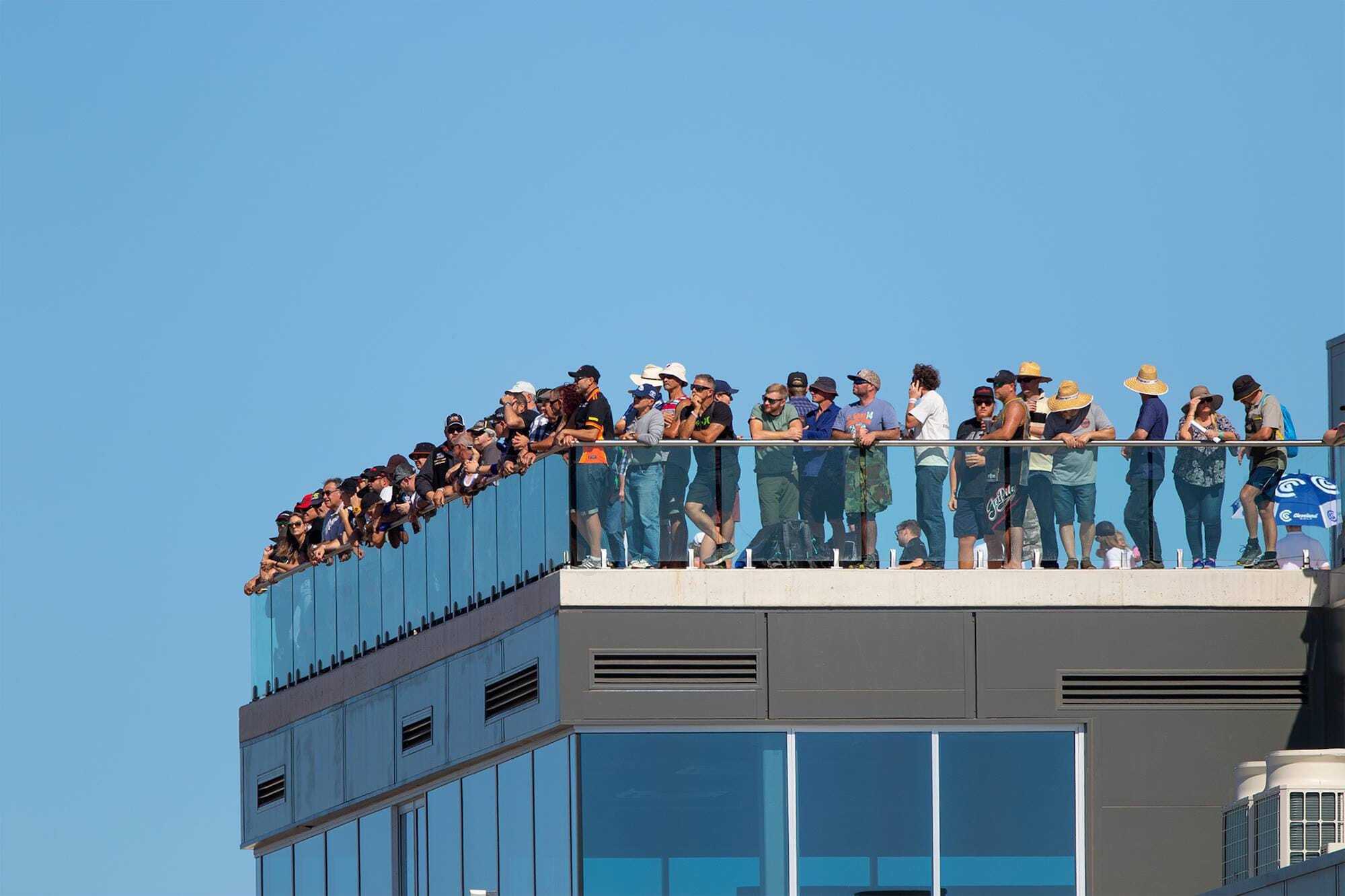 Rydges Pit Lane Hotel Тейлъм Бенд Екстериор снимка